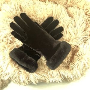 Thinsulate velvet & fur trim gloves
